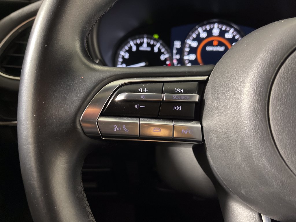 Used 2019 MAZDA MAZDA3 Hatchback FWD image 28