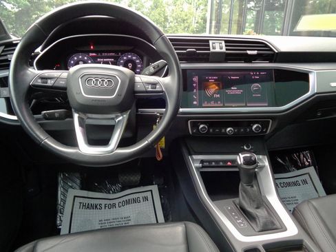 Used 2023 Audi Q3 2.0T Premium AWD/4WD image 11