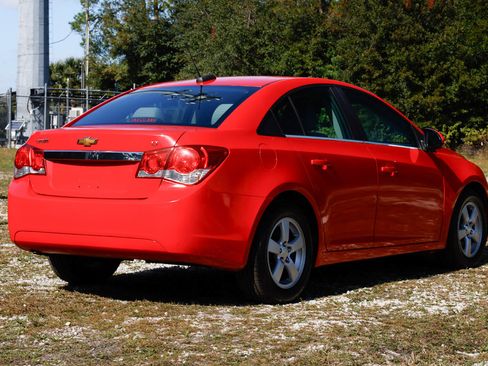Used 2016 Chevrolet Cruze LT image 11