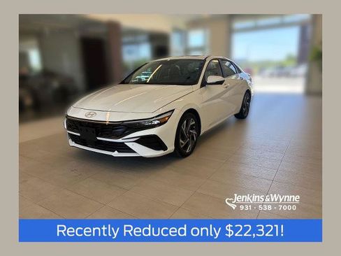 Used 2024 Hyundai Elantra Limited FWD image 1