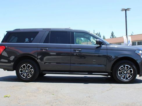Used 2024 Ford Expedition Max XLT RWD image 41