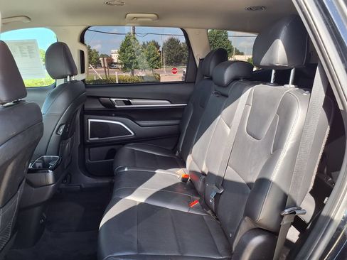 Used 2021 Kia Telluride LX FWD image 19