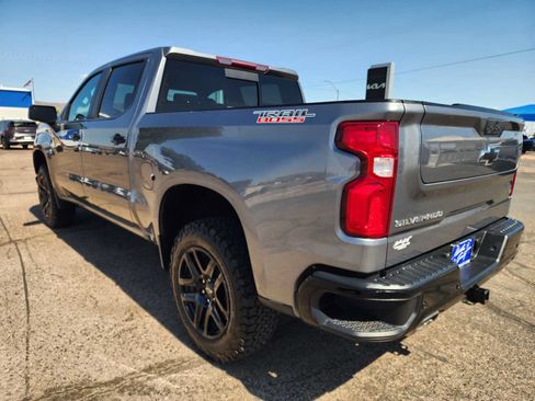 Used 2021 Chevrolet Silverado 1500 LT Trail Boss w/ Convenience Package II AWD/4WD image 7