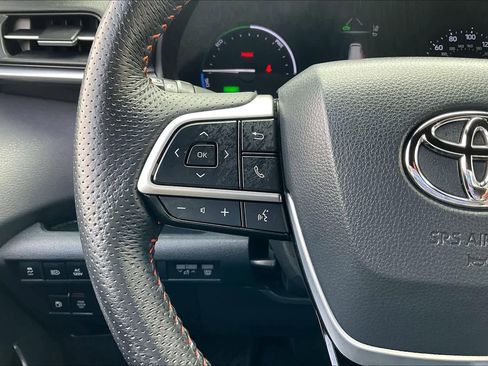 Used 2021 Toyota Sienna XSE w/ XSE Plus Package image 22