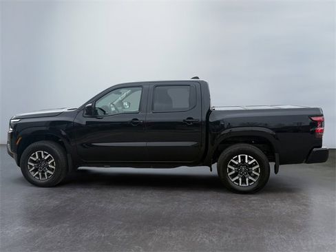 Used 2024 Nissan Frontier SL w/ Technology Package image 2