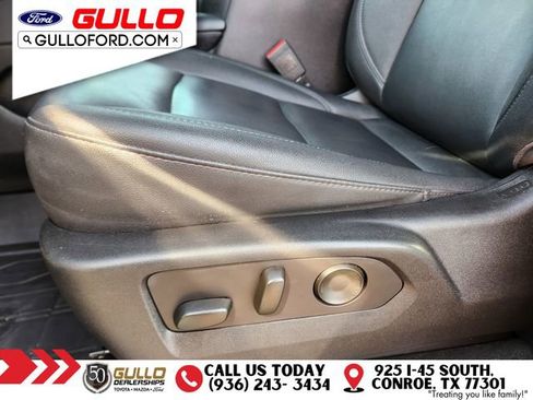 Used 2023 Chevrolet Suburban Z71 w/ Luxury Package AWD/4WD image 23