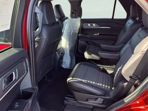 New 2026 Ford Explorer ST-Line w/ ST-Line Street Pack AWD/4WD image 18