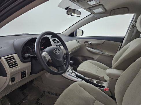 Used 2013 Toyota Corolla LE image 6
