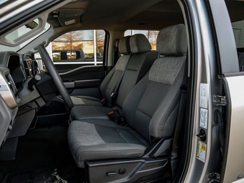 Used 2023 Ford F150 XLT w/ XTR Package image 36