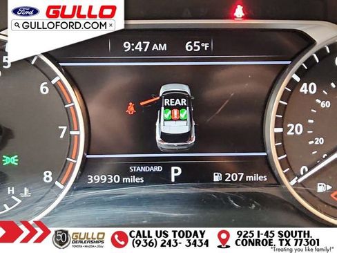 Used 2023 Nissan Rogue SV image 23