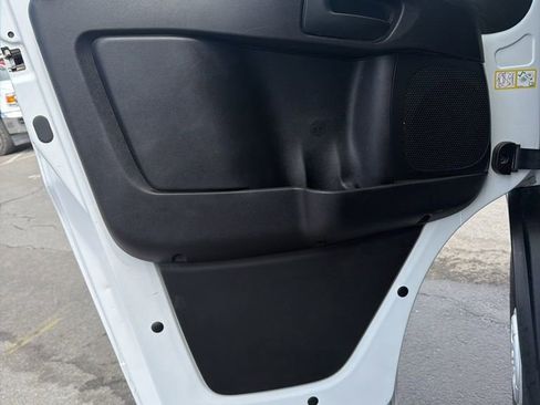 Used 2024 RAM ProMaster 2500 w/ Convenience Group FWD image 5