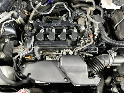 Used 2025 Honda CR-V LX image 31