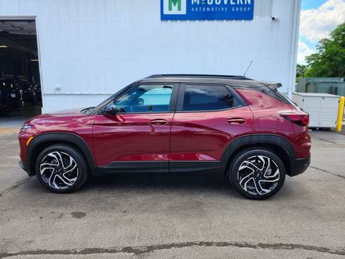 Used 2025 Chevrolet TrailBlazer RS w/ Convenience Package FWD image 2