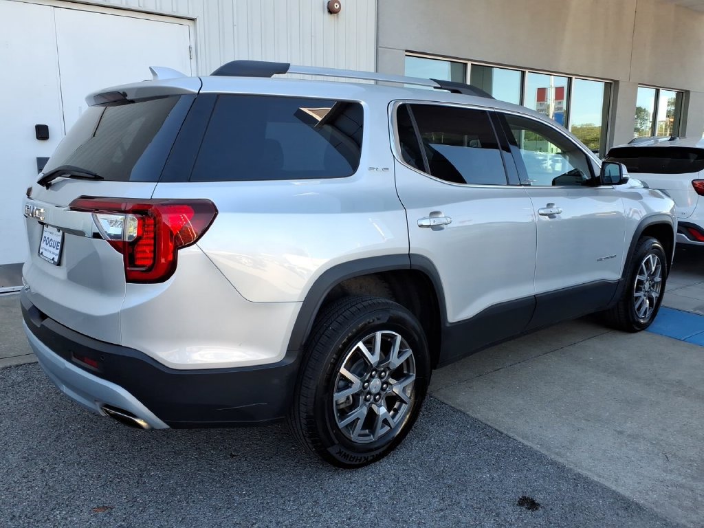 Used 2020 GMC Acadia SLE w/ Driver Convenience Package FWD image 2