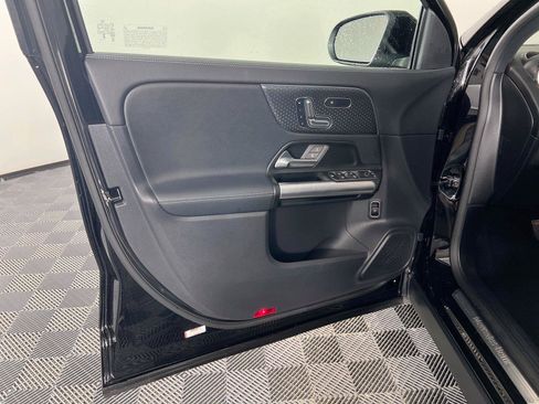 Certified 2024 Mercedes-Benz GLA 250 4MATIC image 17