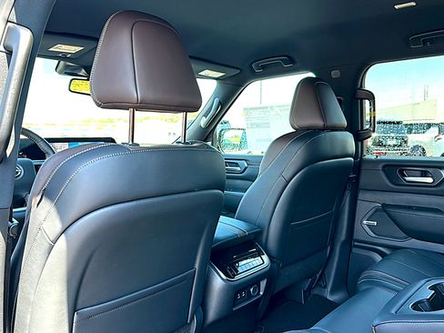 New 2026 Nissan Armada SL AWD/4WD image 14