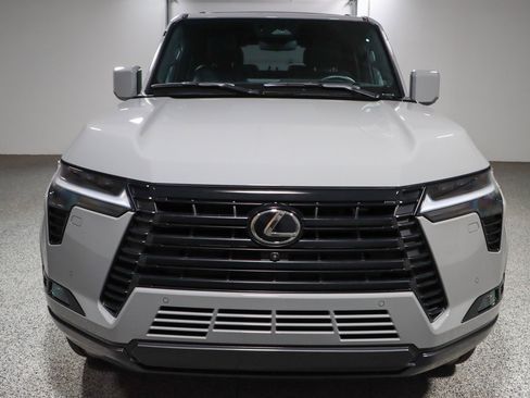 Used 2026 Lexus GX 550 w/ Accessory Package (2T) AWD/4WD image 4