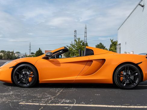 Used 2013 McLaren MP4-12C Spider image 5