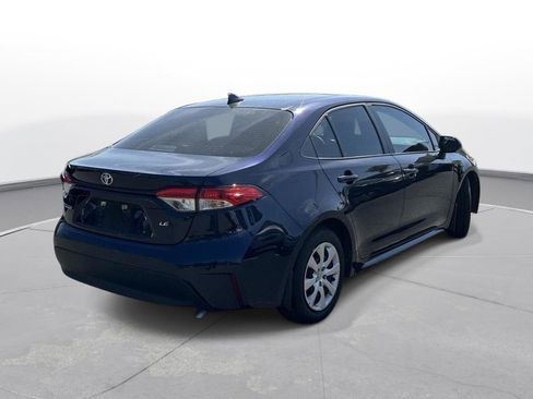 Used 2025 Toyota Corolla LE image 6