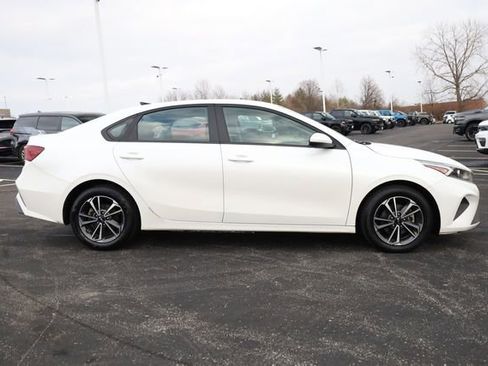 Certified 2024 Kia Forte LXS image 4