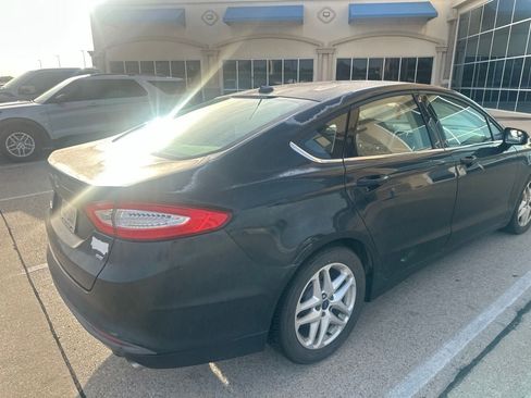 Used 2014 Ford Fusion SE FWD image 6