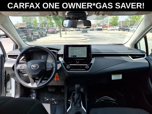 Used 2025 Toyota Corolla LE FWD image 30