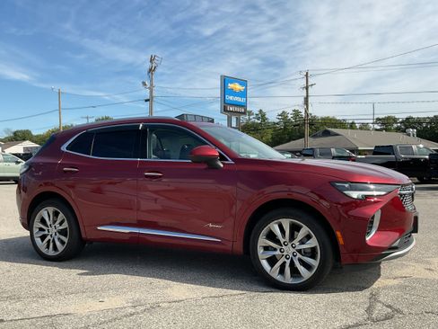 Certified 2023 Buick Envision Avenir image 4