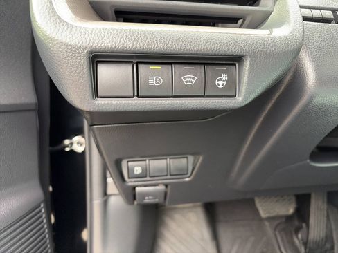 Used 2023 Toyota Prius XLE AWD/4WD image 39