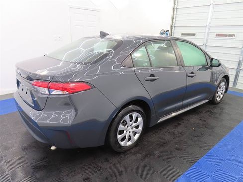 Used 2025 Toyota Corolla LE FWD image 11