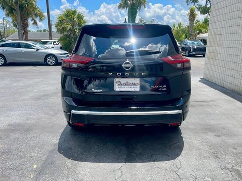 Used 2026 Nissan Rogue Platinum w/ Platinum Premium Package AWD/4WD image 4
