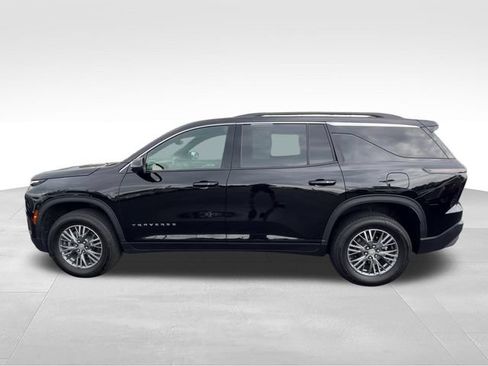 Certified 2025 Chevrolet Traverse LT w/ Driver Confidence Package AWD/4WD image 3