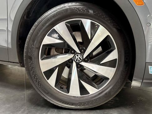 Used 2023 Volkswagen ID.4 Pro AWD/4WD image 11