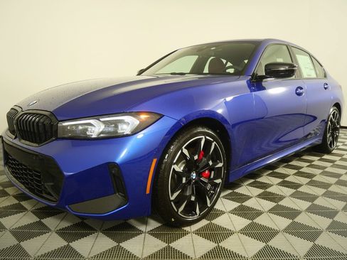 New 2026 BMW 330i Sedan w/ M Sport Package image 7