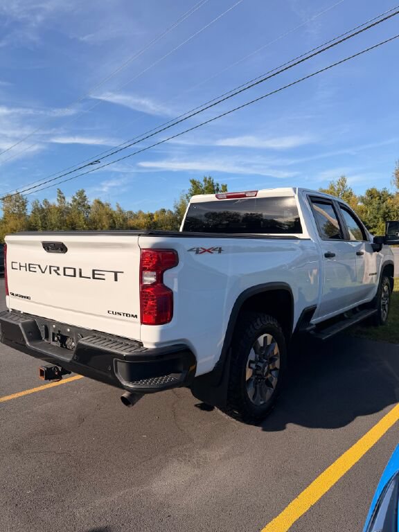 Used 2024 Chevrolet Silverado 2500 Custom w/ Custom Convenience Package AWD/4WD image 23