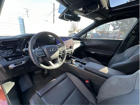 Used 2023 Lexus RX 350h image 14
