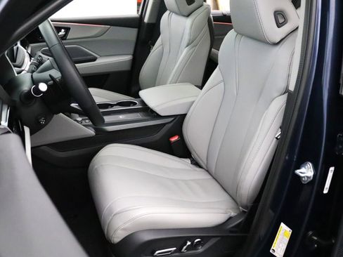 Certified 2026 Acura MDX SH-AWD w/ Technology Package image 2