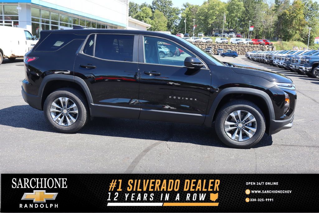 New 2027 Chevrolet Equinox LT FWD image 1