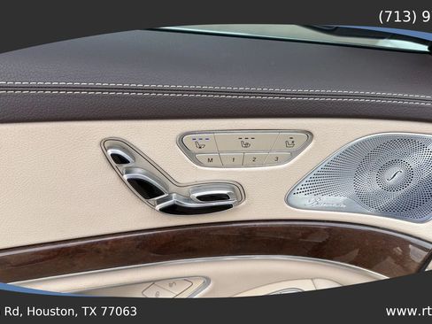 Used 2019 Mercedes-Benz S 560 Sedan image 25