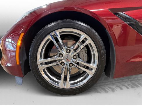 Used 2017 Chevrolet Corvette Stingray Coupe w/ 1LT RWD image 45
