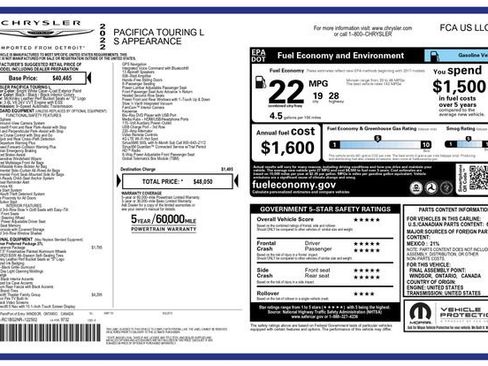 Used 2022 Chrysler Pacifica Touring-L w/ Uconnect Theater Family Group image 3