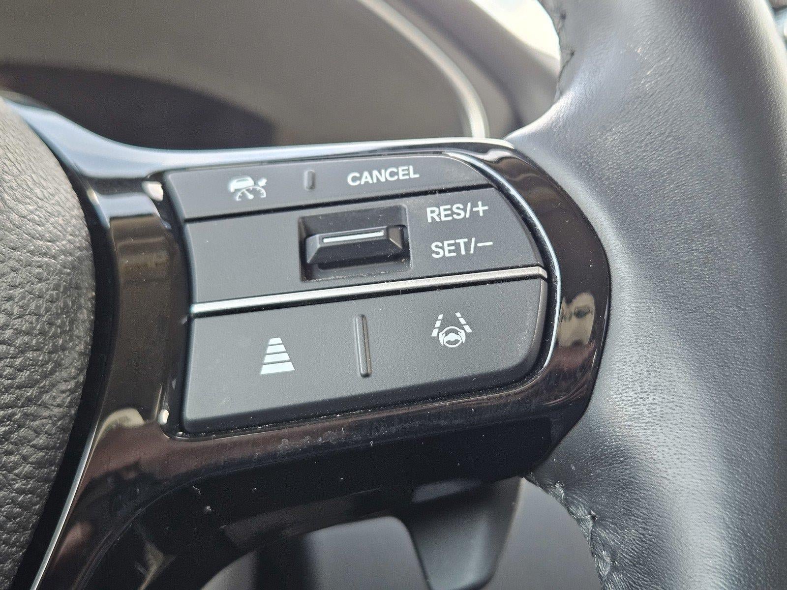 Used 2025 Honda Pilot EX-L image 27