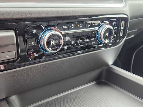 New 2026 GMC Sierra 2500 SLT w/ SLT Convenience Package image 22