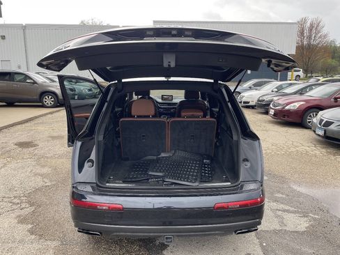 Used 2017 Audi Q7 3.0T Prestige w/ Prestige Package AWD/4WD image 32