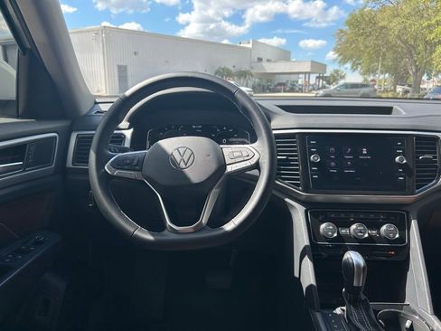 Used 2023 Volkswagen Atlas SE w/ Black Wheel Package FWD image 51