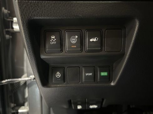 Used 2017 Nissan Rogue SL w/ SL Premium Package FWD image 25