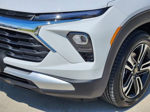 New 2026 Chevrolet TrailBlazer LT w/ Convenience Package FWD image 7