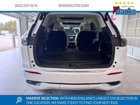 Certified 2024 Buick Enclave Avenir w/ Avenir Technology Package image 8