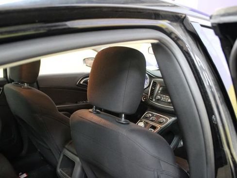 Used 2015 Chrysler 200 LX FWD image 12