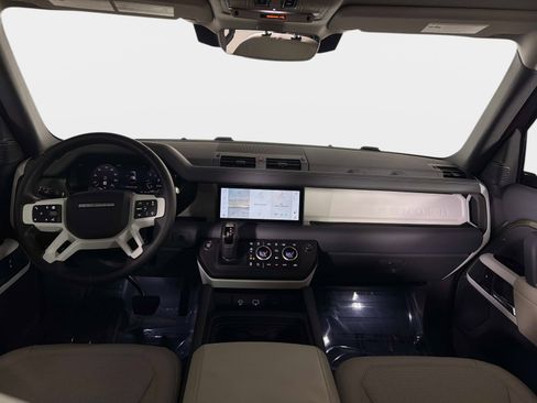 Used 2024 Land Rover Defender 110 S image 35