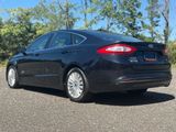Used 2016 Ford Fusion Energi SE image 3